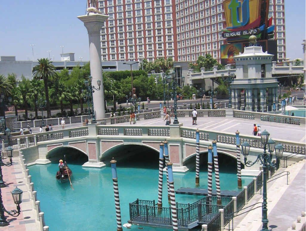 Check out gondolas at the Venetian. Check out gondolas at the Venetian.