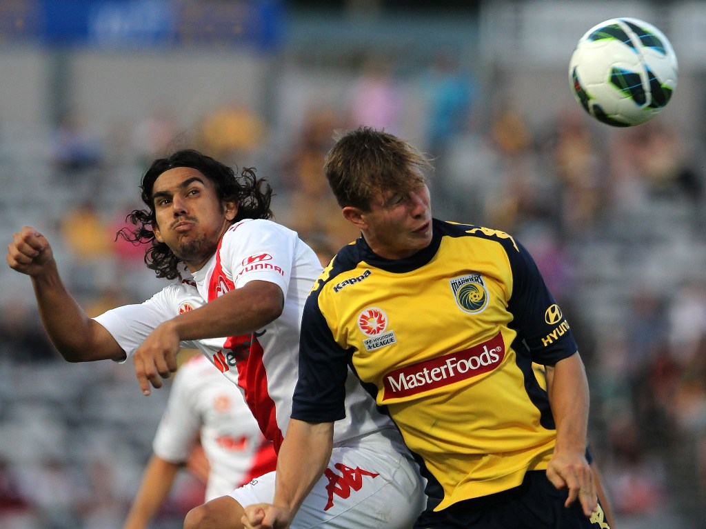 David Williams of the Heart and Nick Fitzgerald of the Mariners contest the header during the round 27 A-League match between the Central Coast Marines and the Melbourne Heart at Bluetongue Stadium on March 30, 2013 in Gosford, Australia. David Williams of the Heart and Nick Fitzgerald of the Mariners contest the header during the round 27 A-League match between the Central Coast Marines and the Melbourne Heart at Bluetongue Stadium on March 30, 2013 in Gosford, Australia.