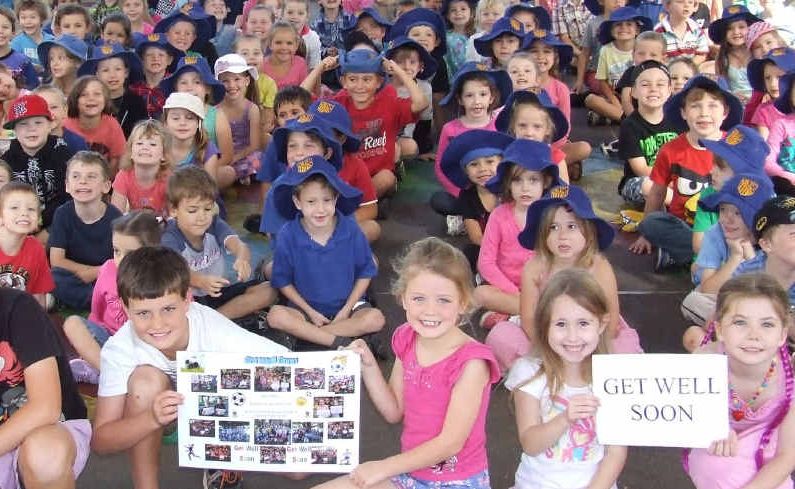 WELL WISHERS: Students from Grafton Public School with cards made for injured Sebby McLachlan. WELL WISHERS: Students from Grafton Public School with cards made for injured Sebby McLachlan.