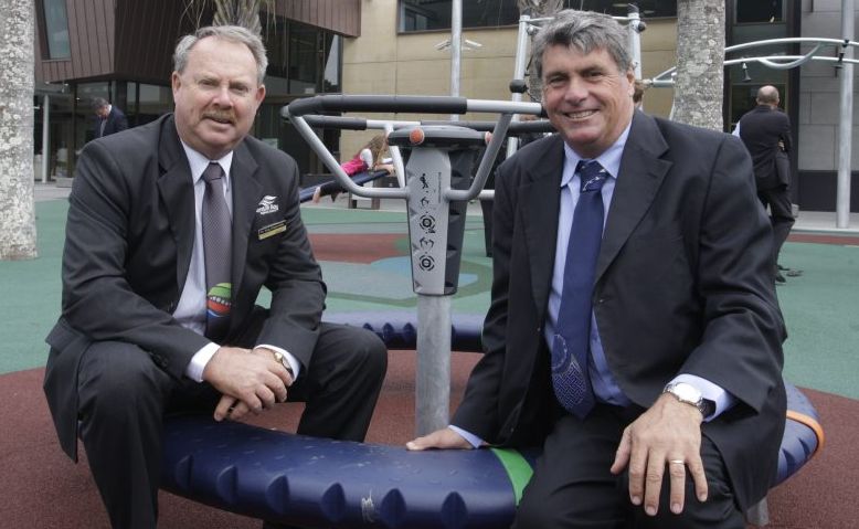 Councillor Greg Chippendale and Mayor Allan Sutherland. Councillor Greg Chippendale and Mayor Allan Sutherland.