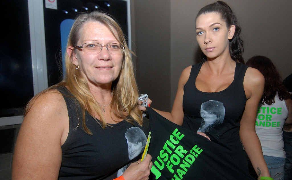 Vicki and Shannah Blackburn retrace the steps Shandee took on the night of her murder on February 9. Their walk, on Saturday night, marked three months since Shandee’s death. Vicki and Shannah Blackburn retrace the steps Shandee took on the night of her murder on February 9. Their walk, on Saturday night, marked three months since Shandee’s death.