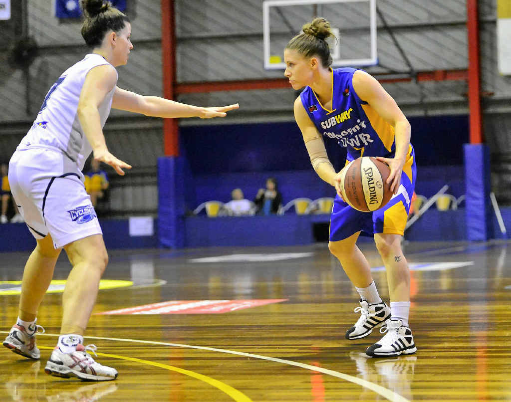 QUALITY: Power’s Natalie Hurst on the attack. QUALITY: Power’s Natalie Hurst on the attack.