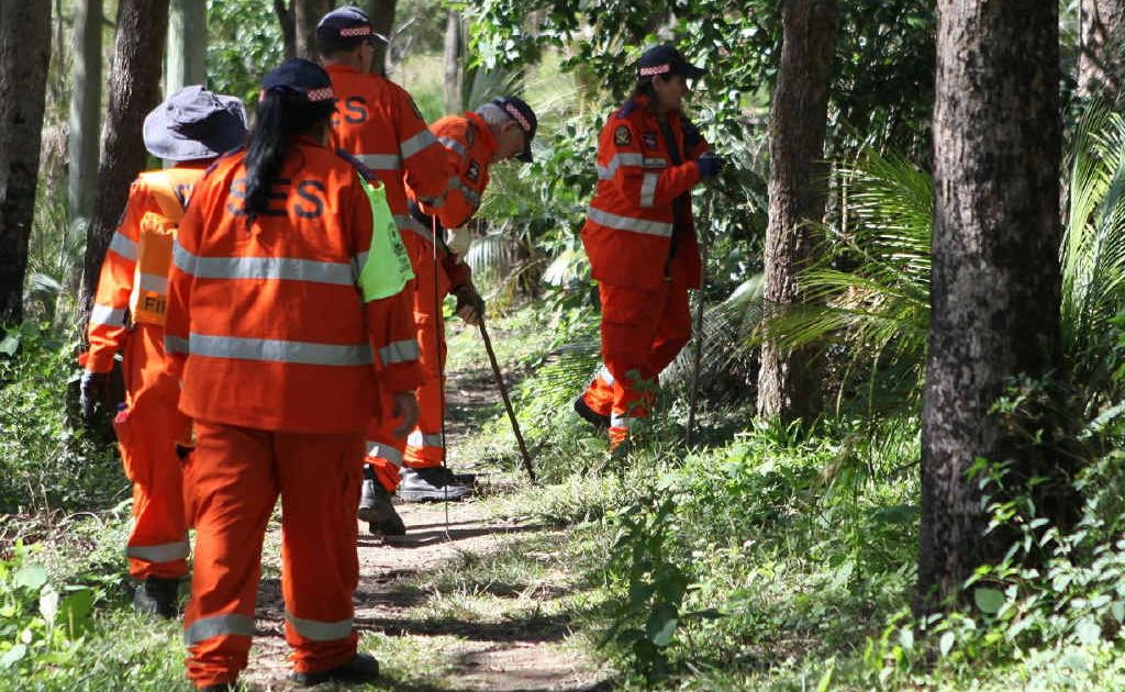 SES volunteers searching Mt Archer in relation to the disappearence of Chantal Barnett and Robert Martinez SES volunteers searching Mt Archer in relation to the disappearence of Chantal Barnett and Robert Martinez