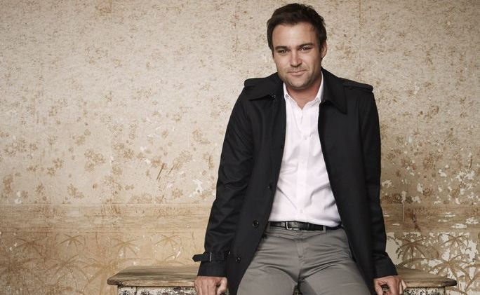 Matthew Le Nevez stars in the TV series Offspring. Matthew Le Nevez stars in the TV series Offspring.