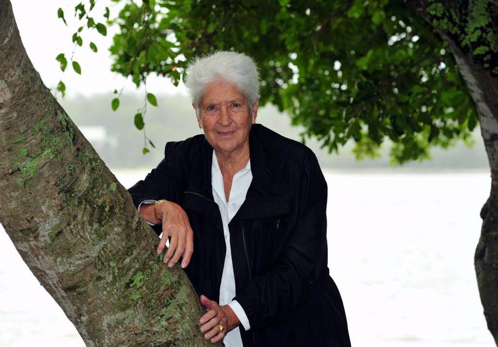 Image for sale: Dawn Fraser