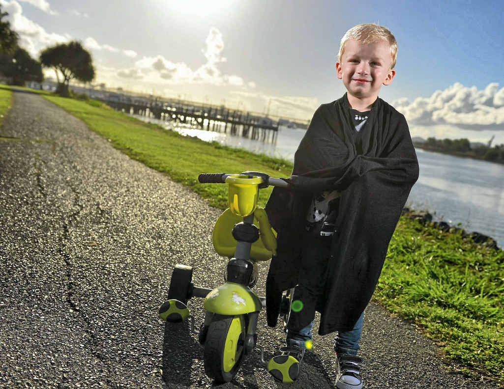 Ethan Contor, 3, prepares for the cold snap heading for Gladstone this weekend. Ethan Contor, 3, prepares for the cold snap heading for Gladstone this weekend.
