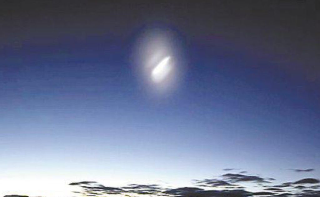 An unidentified flying object captured in the Tweed. An unidentified flying object captured in the Tweed.