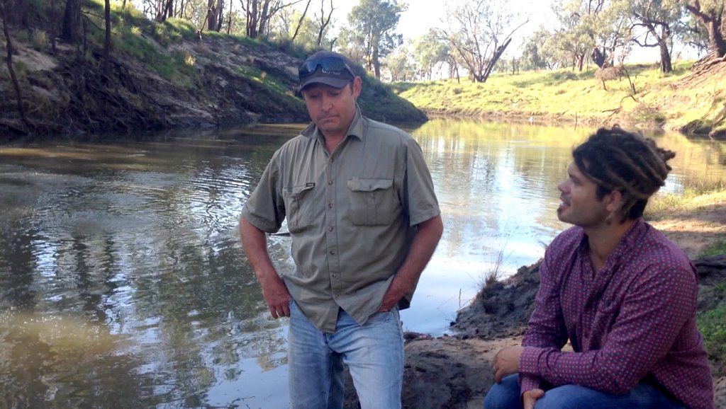 Singer-songwriter Ash Grunwald talks with Tara landholder Dayne Pratsky about the effects of coal seam gas. Singer-songwriter Ash Grunwald talks with Tara landholder Dayne Pratsky about the effects of coal seam gas.