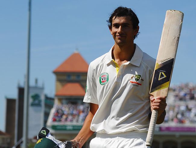 Ashton Agar of Australia acknowledges the crowd after being dismissed by Stuart Broad of England for 98 runs during day two of the 1st Investec Ashes Test match between England and Australia at Trent Bridge. Ashton Agar of Australia acknowledges the crowd after being dismissed by Stuart Broad of England for 98 runs during day two of the 1st Investec Ashes Test match between England and Australia at Trent Bridge.