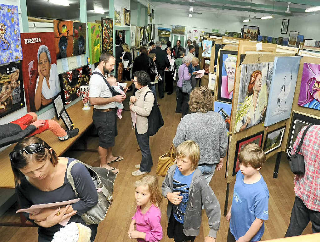 TOP PRIZES: Crowds flock to a previous Bentley Art Prize.