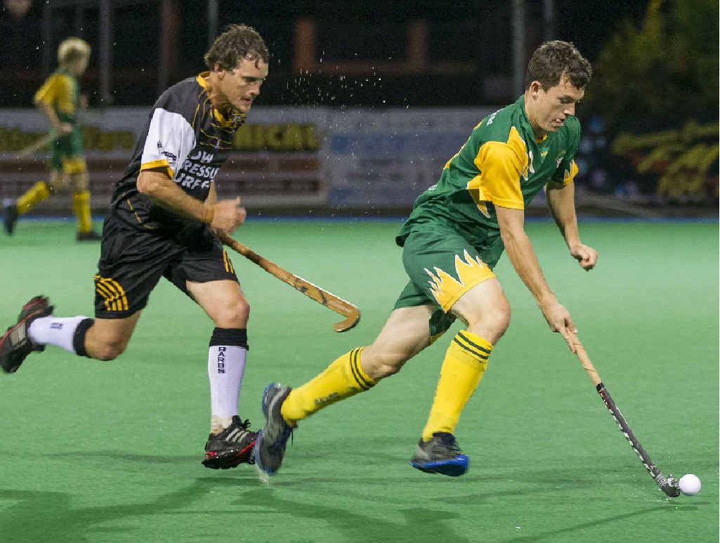 ON THE RUN: Brent Russ, of the Bears, outmanoeuvres the opposition.