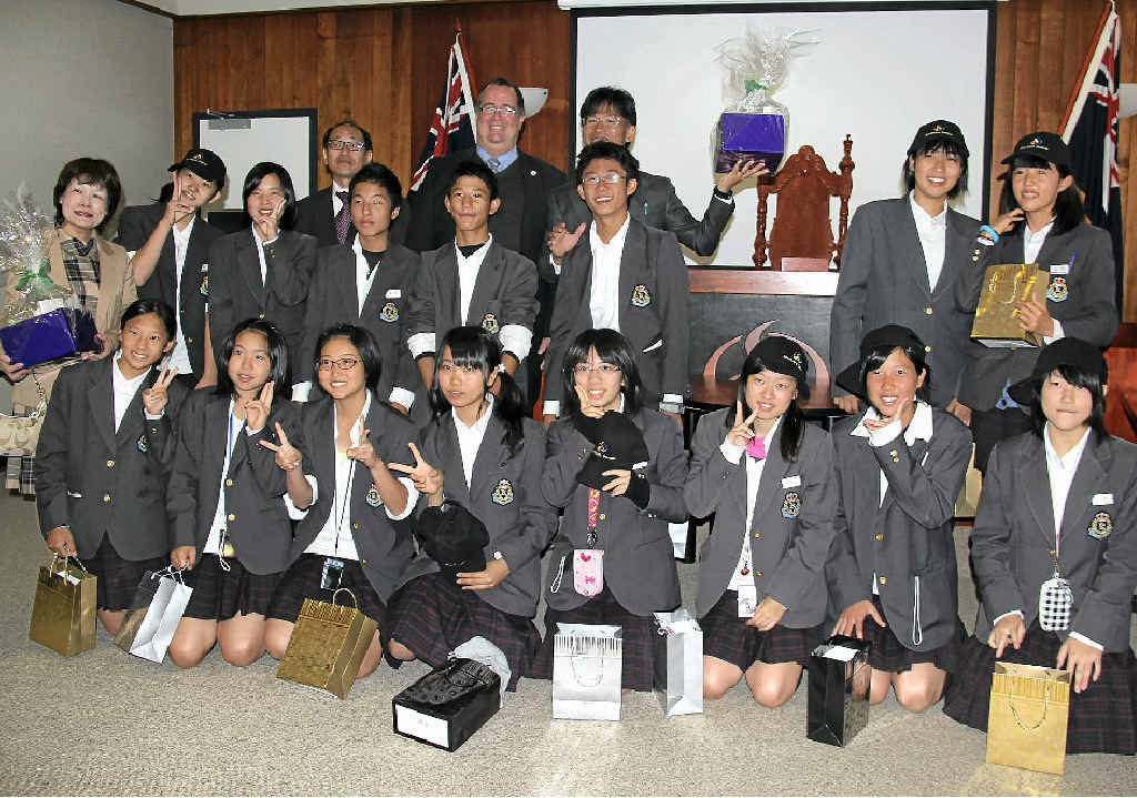 Warwick high school says farewell to visiting Japanese party Warwick