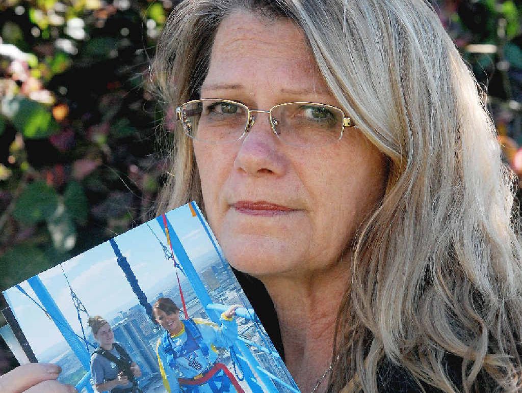 Vicki Blackburn with a photo of Shandee when she was in Las Vegas. Vicki Blackburn with a photo of Shandee when she was in Las Vegas.