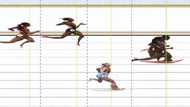 Ohuruogu lunged for the line just as reigning champ Amantle Montsho began to slow before the line. Ohuruogu lunged for the line just as reigning champ Amantle Montsho began to slow before the line.