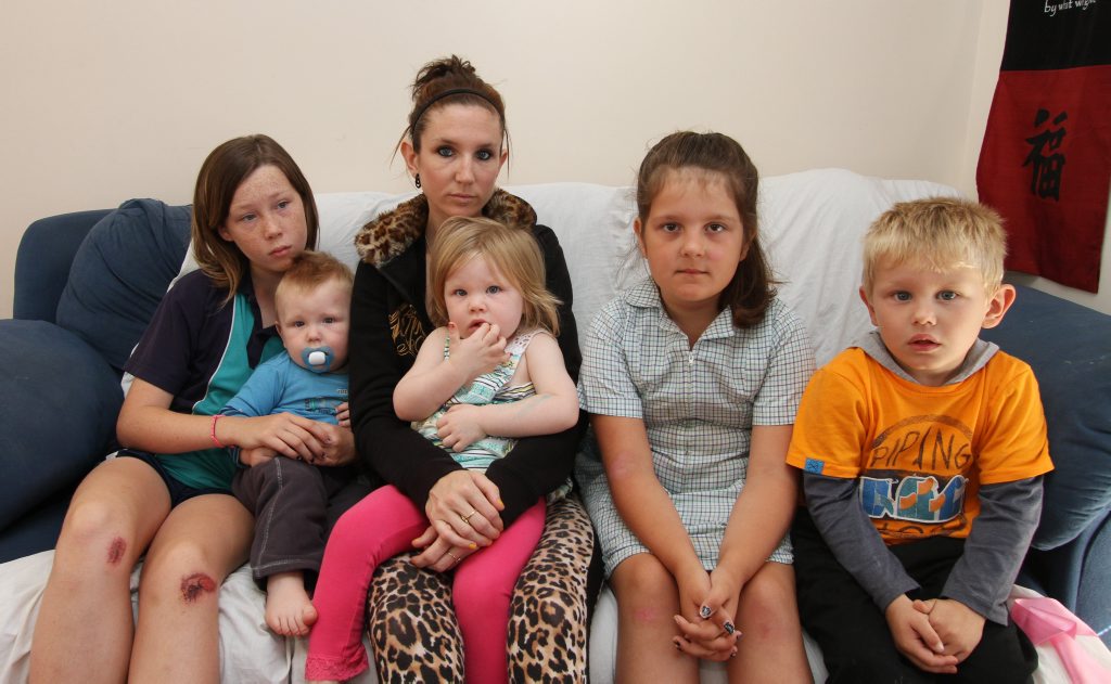 Kayla Grant and her children L-R Tarni (10), Reif (1), Ruby (2), Gwen (8) and Leo (4) are looking for a new home after their house was gutted by fire on the weekend. Photo: Chris Ison / The Morning Bulletin Kayla Grant and her children L-R Tarni (10), Reif (1), Ruby (2), Gwen (8) and Leo (4) are looking for a new home after their house was gutted by fire on the weekend. Photo: Chris Ison / The Morning Bulletin