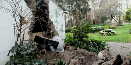 A huge crack runs through the walls of the Kerslake family's historic home in Seddon after yesterday's 6.6 earthquake. Photo / Bejon Haswell A huge crack runs through the walls of the Kerslake family's historic home in Seddon after yesterday's 6.6 earthquake. Photo / Bejon Haswell