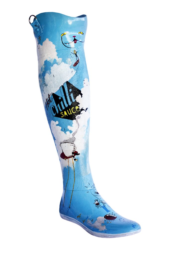 A prosthetic leg becomes a work of art. A prosthetic leg becomes a work of art.