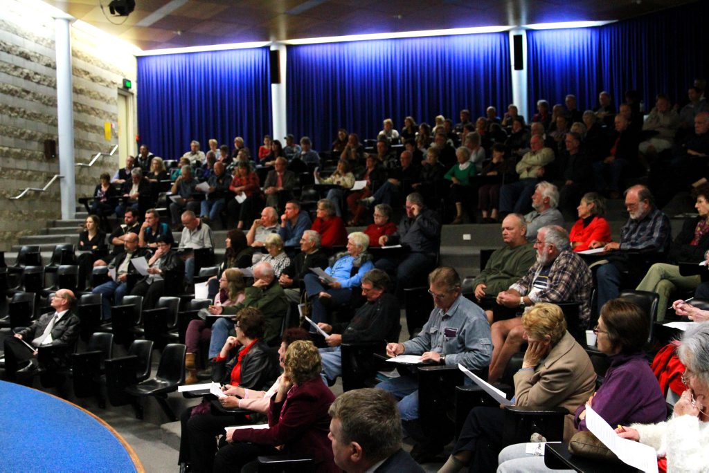 FLOOD MEETING: A large crowd turned up the flood forum held in the auditorium at the Bundaberg Wide Bay TAFE. Photo: Zach Hogg / NewsMail FLOOD MEETING: A large crowd turned up the flood forum held in the auditorium at the Bundaberg Wide Bay TAFE. Photo: Zach Hogg / NewsMail