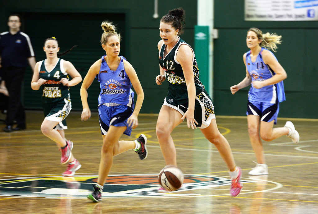 LEADING EFFORT: Ipswich Force’s top scorer Nadeen Payne takes charge of the court during Saturday night’s quarter-final victory. LEADING EFFORT: Ipswich Force’s top scorer Nadeen Payne takes charge of the court during Saturday night’s quarter-final victory.
