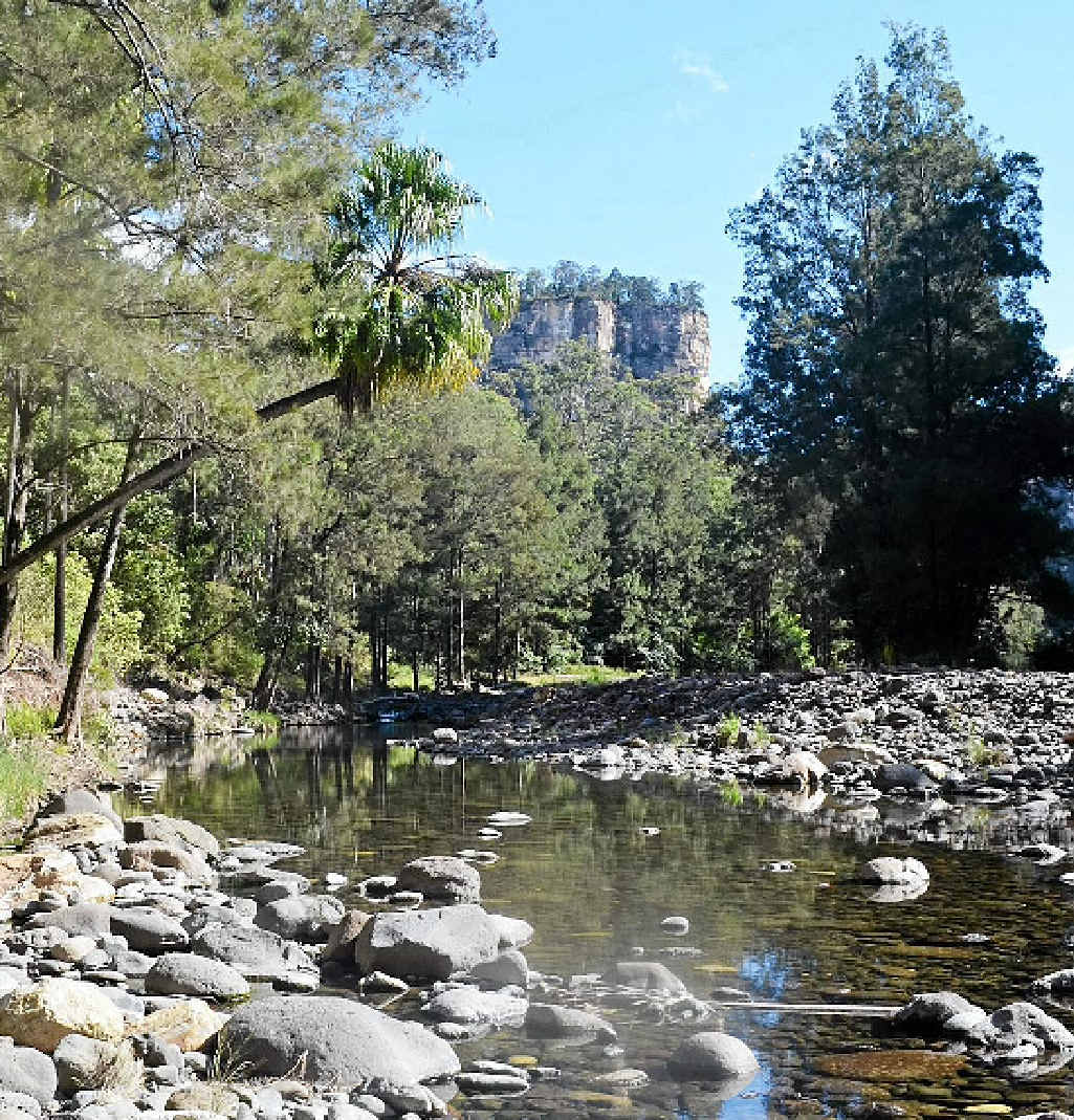 Carnarvon Gorge offers a magical experience, especially by helicopter. Carnarvon Gorge offers a magical experience, especially by helicopter.