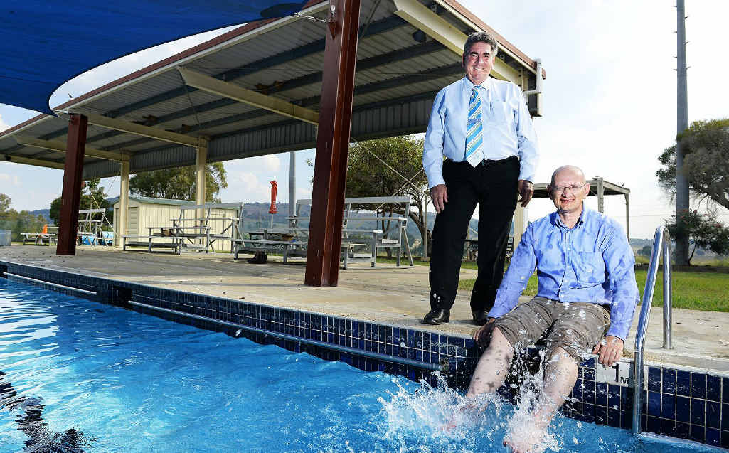 FUNDING PLEDGE: Somerset Mayor Graeme Lehmann and Federal Member for Blair Shayne Neumann at the announcement of $219,000 worth of funding for the Lowood pool. FUNDING PLEDGE: Somerset Mayor Graeme Lehmann and Federal Member for Blair Shayne Neumann at the announcement of $219,000 worth of funding for the Lowood pool.