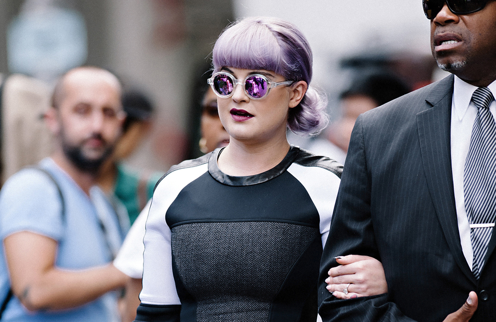 Kelly Osbourne looking curvy. Kelly Osbourne looking curvy.