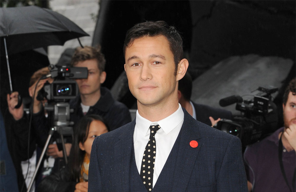 Joseph Gordon-Levitt thinks Scarlett Johansson's sex appeal is Joseph Gordon-Levitt thinks Scarlett Johansson's sex appeal is