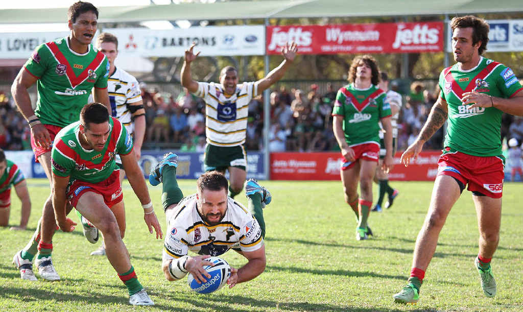 MACKAY NEXT: Ipswich Jets vice captain and halfback Ian Lacey scores a try in the Jets’ win over Wynnum Manly last weekend. Lacey plays his 100th game for the Jets against Mackay today. MACKAY NEXT: Ipswich Jets vice captain and halfback Ian Lacey scores a try in the Jets’ win over Wynnum Manly last weekend. Lacey plays his 100th game for the Jets against Mackay today.
