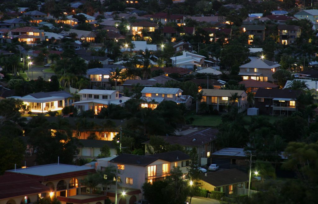 Learn to pick the signs which indicate a drug den may be operating in your neighbourhood. Learn to pick the signs which indicate a drug den may be operating in your neighbourhood.