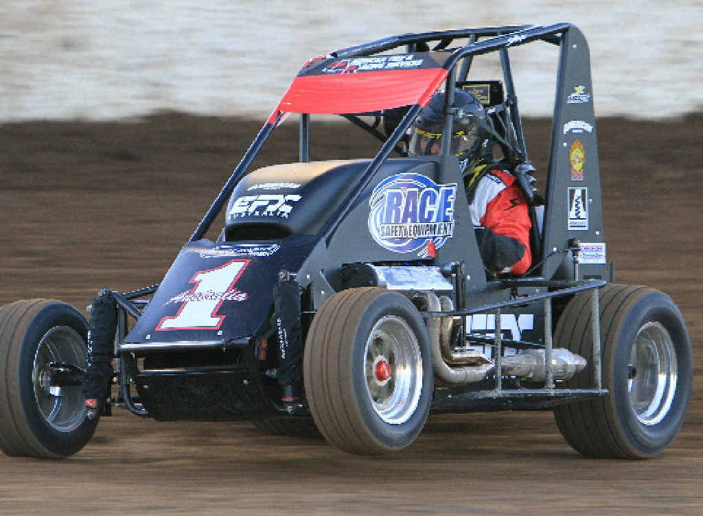 AUSSIE HOPE: Former Australian champion Nathan Smee will challenge the Americans in the World Midget Championship rounds at Lismore Speedway this season. AUSSIE HOPE: Former Australian champion Nathan Smee will challenge the Americans in the World Midget Championship rounds at Lismore Speedway this season.