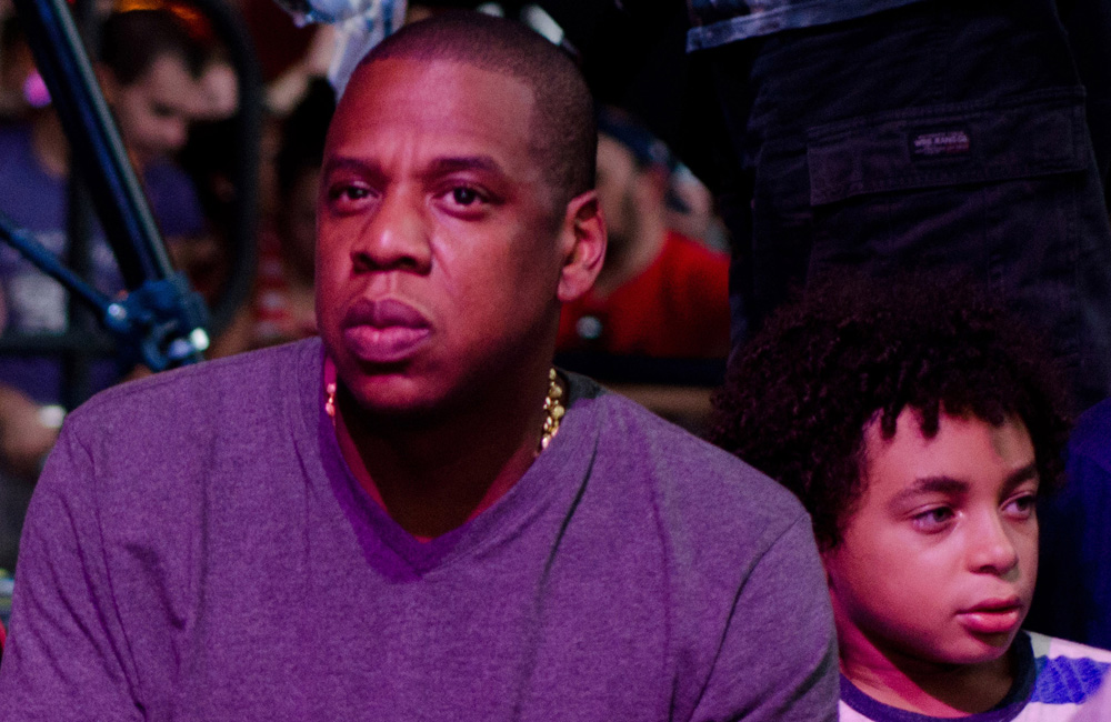 Jay Z and Chris Martin took the Tube to his sold out gig in the O2 arena in London on Saturday. Jay Z and Chris Martin took the Tube to his sold out gig in the O2 arena in London on Saturday.