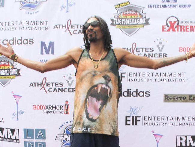 Snoopzilla. Snoopzilla.
