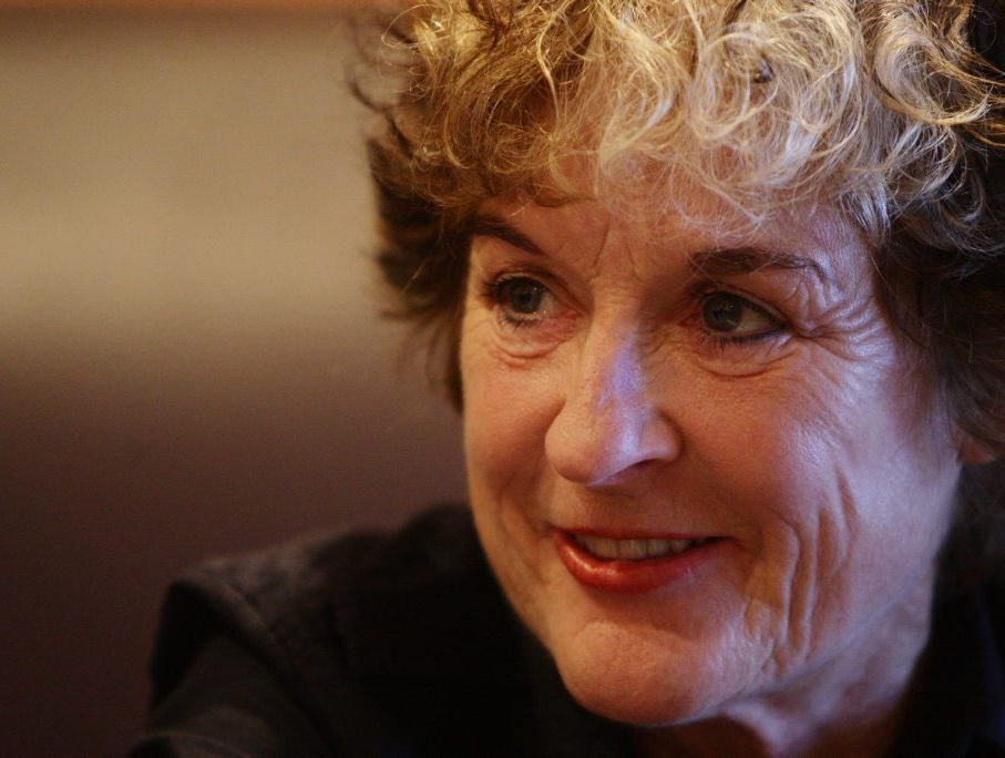 Renowned Australian author Judy Nunn’s latest novel Elianne is a sweeping story of wealth, power, privilege and betrayal, set on a grand sugar cane plantation in Bundaberg.
