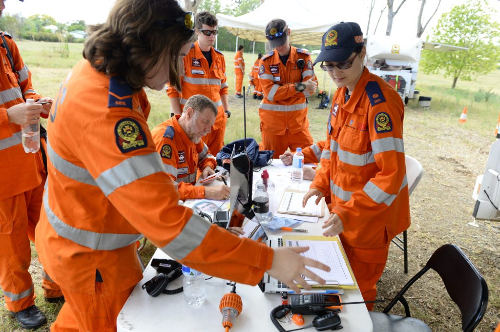 SEARCH: SES crews prepare to head out to look for the missing man. SEARCH: SES crews prepare to head out to look for the missing man.
