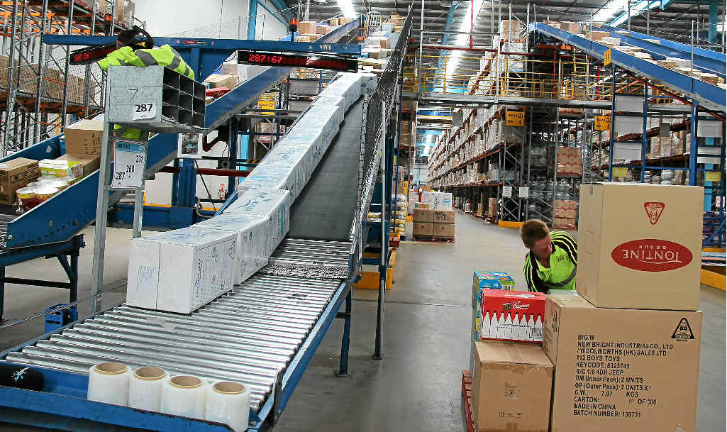 There is 9km of conveyor belt inside the Warwick Big W DC. There is 9km of conveyor belt inside the Warwick Big W DC.