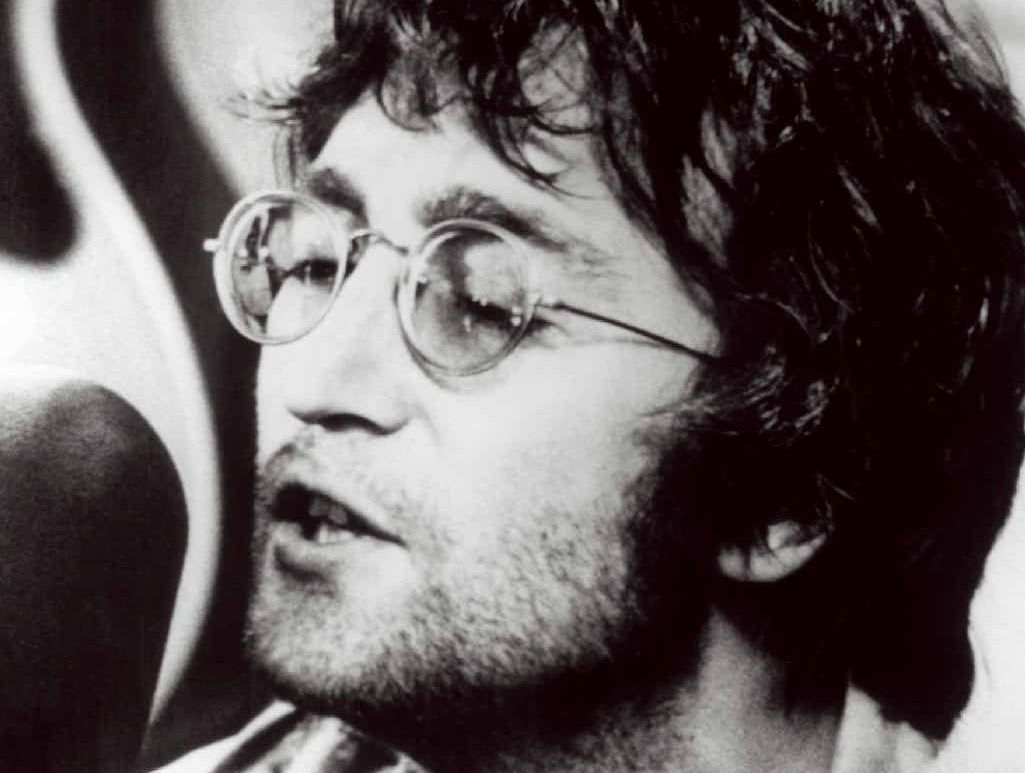 The man who shot dead Beatle John Lennon has apologised for 'being an idiot'. The man who shot dead Beatle John Lennon has apologised for 'being an idiot'.