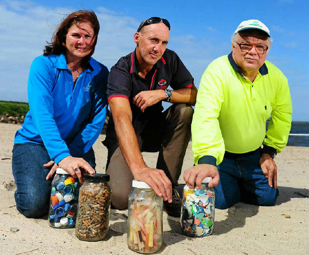NEW STUDY: Conservation Volunteers Australia’s Tracey French, Dr Scott Wilson and volunteer Les Schulze get their hands dirty for the Marine Debris 2012 survey. NEW STUDY: Conservation Volunteers Australia’s Tracey French, Dr Scott Wilson and volunteer Les Schulze get their hands dirty for the Marine Debris 2012 survey.