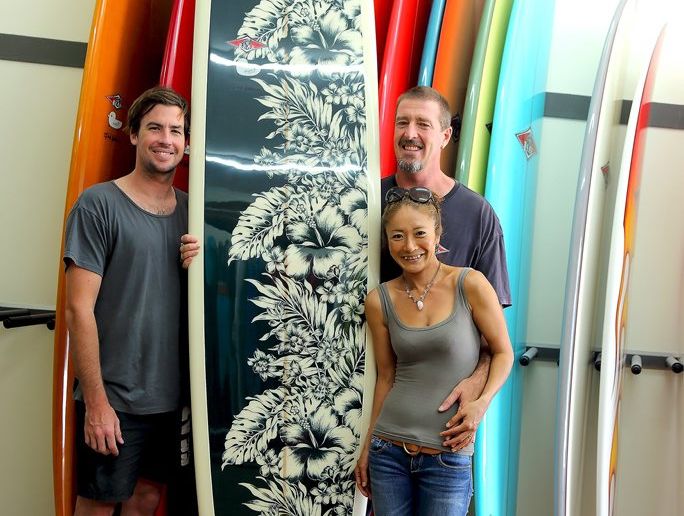 SLIDEAHOLICS.COM: Celebrating the launch of their new website, slideaholics.com are Ben and Yoko Benninck with Evan Squirrel from Bear Surfboards.
SLIDEAHOLICS.COM: Celebrating the launch of their new website, slideaholics.com are Ben and Yoko Benninck with Evan Squirrel from Bear Surfboards.