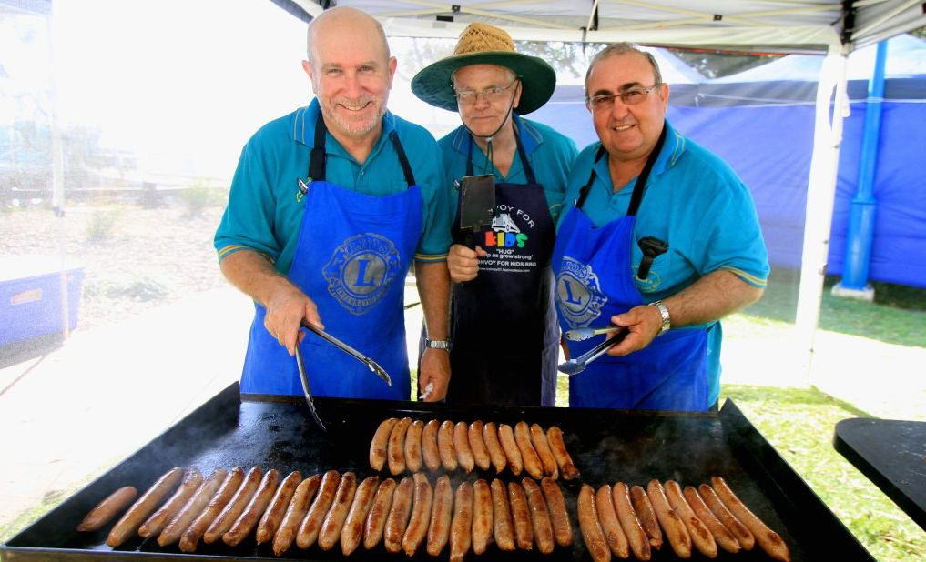 Barry Mills, Ian Allan and Mal Mauloni cooking snags at the Fraser Lions Club Pier Festival last year. Barry Mills, Ian Allan and Mal Mauloni cooking snags at the Fraser Lions Club Pier Festival last year.