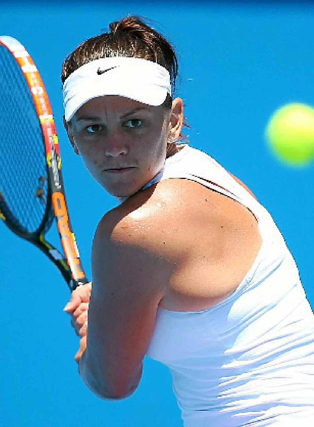 ON COURT: Australia’s Casey Dellacqua of Australia plays a backhand in her first round match against Vera Zvonareva of Russia. ON COURT: Australia’s Casey Dellacqua of Australia plays a backhand in her first round match against Vera Zvonareva of Russia.