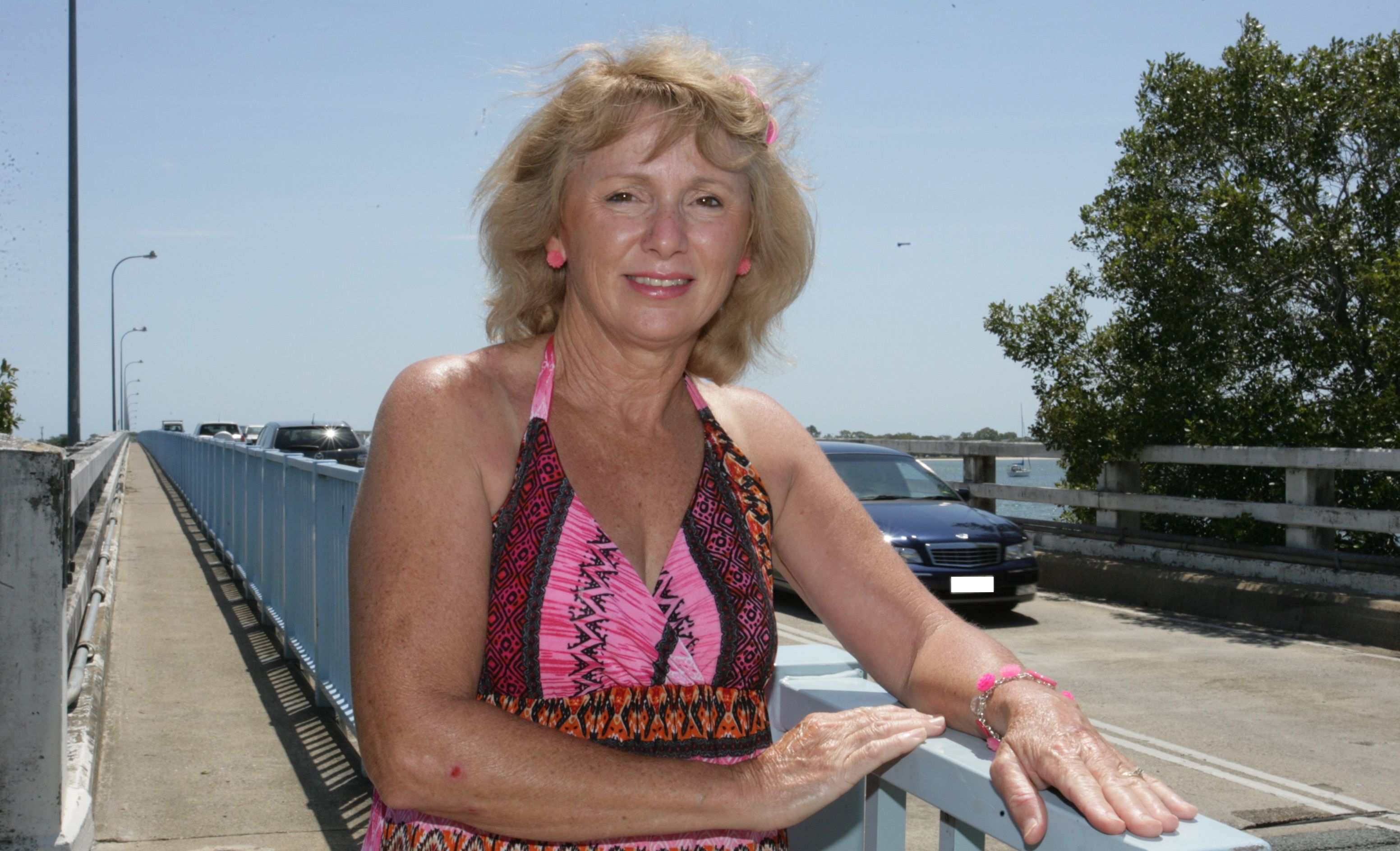 Lyn Heater was riding her bike on the bridge when she was knocked off by wind force and broke her ribs. She's upset no passers by stopped to help her. Lyn Heater was riding her bike on the bridge when she was knocked off by wind force and broke her ribs. She's upset no passers by stopped to help her.