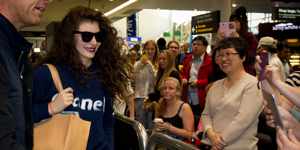 Grammy winning New Zealand music artist Lorde arriving back in Auckland today. Grammy winning New Zealand music artist Lorde arriving back in Auckland today.