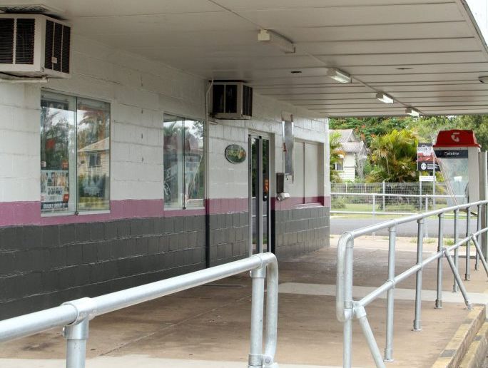 ARMED ROBBERY: The Leading Edge Video store was targeted in a hold up. Photo: Paul Donaldson / NewsMail ARMED ROBBERY: The Leading Edge Video store was targeted in a hold up. Photo: Paul Donaldson / NewsMail