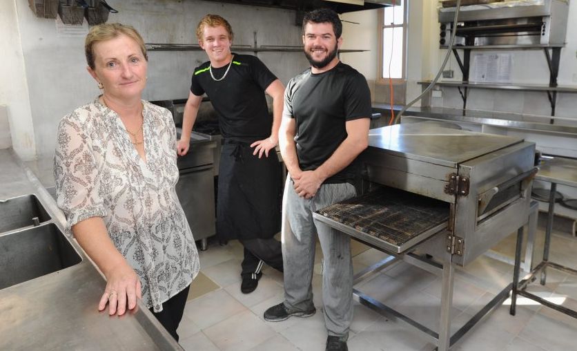 Viva Italia owner Irene Coles with cooks Jesse Coles and Leigh Steele in the restaurant kitchen. Viva Italia owner Irene Coles with cooks Jesse Coles and Leigh Steele in the restaurant kitchen.
