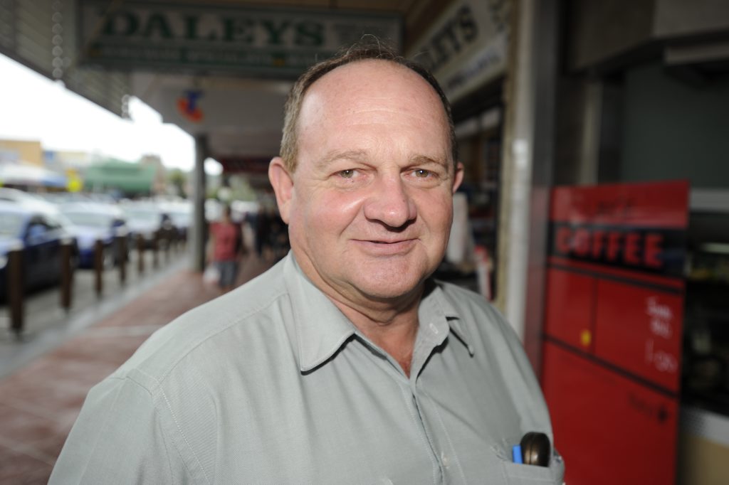 steak BBQ, Neil Short. Photo Cathy Adams / The Northern Star steak BBQ, Neil Short. Photo Cathy Adams / The Northern Star