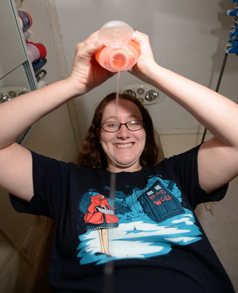 Megan Hunt is taking part in a trial to not use shampoo for six months. Photo Allan Reinikka / The Morning Bulletin Megan Hunt is taking part in a trial to not use shampoo for six months. Photo Allan Reinikka / The Morning Bulletin