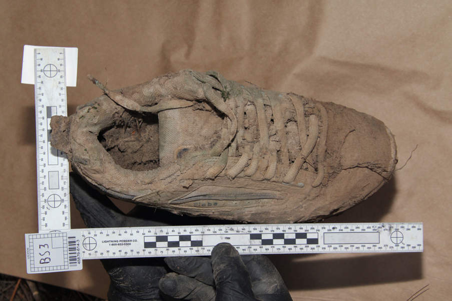 A muddy shoe, believed to be that of Daniel Morcombe, found at Glasshouse Mountains. Source: Police A muddy shoe, believed to be that of Daniel Morcombe, found at Glasshouse Mountains. Source: Police