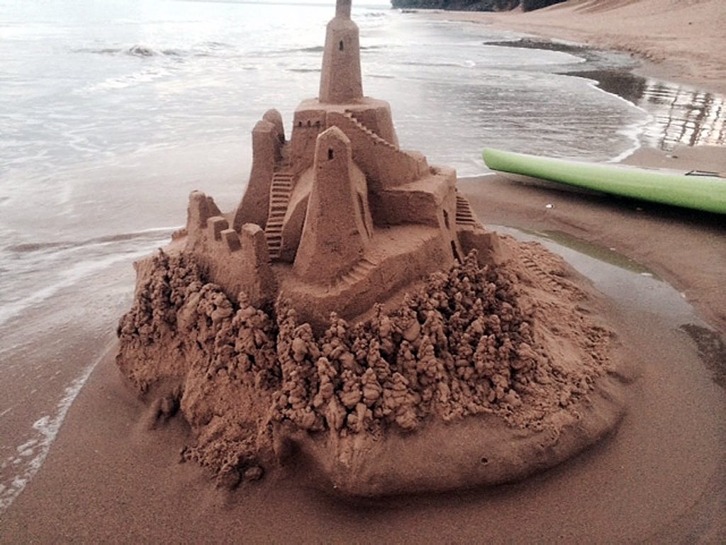 Do you know who made this sandcastle on the beach at Torquay? Do you know who made this sandcastle on the beach at Torquay?