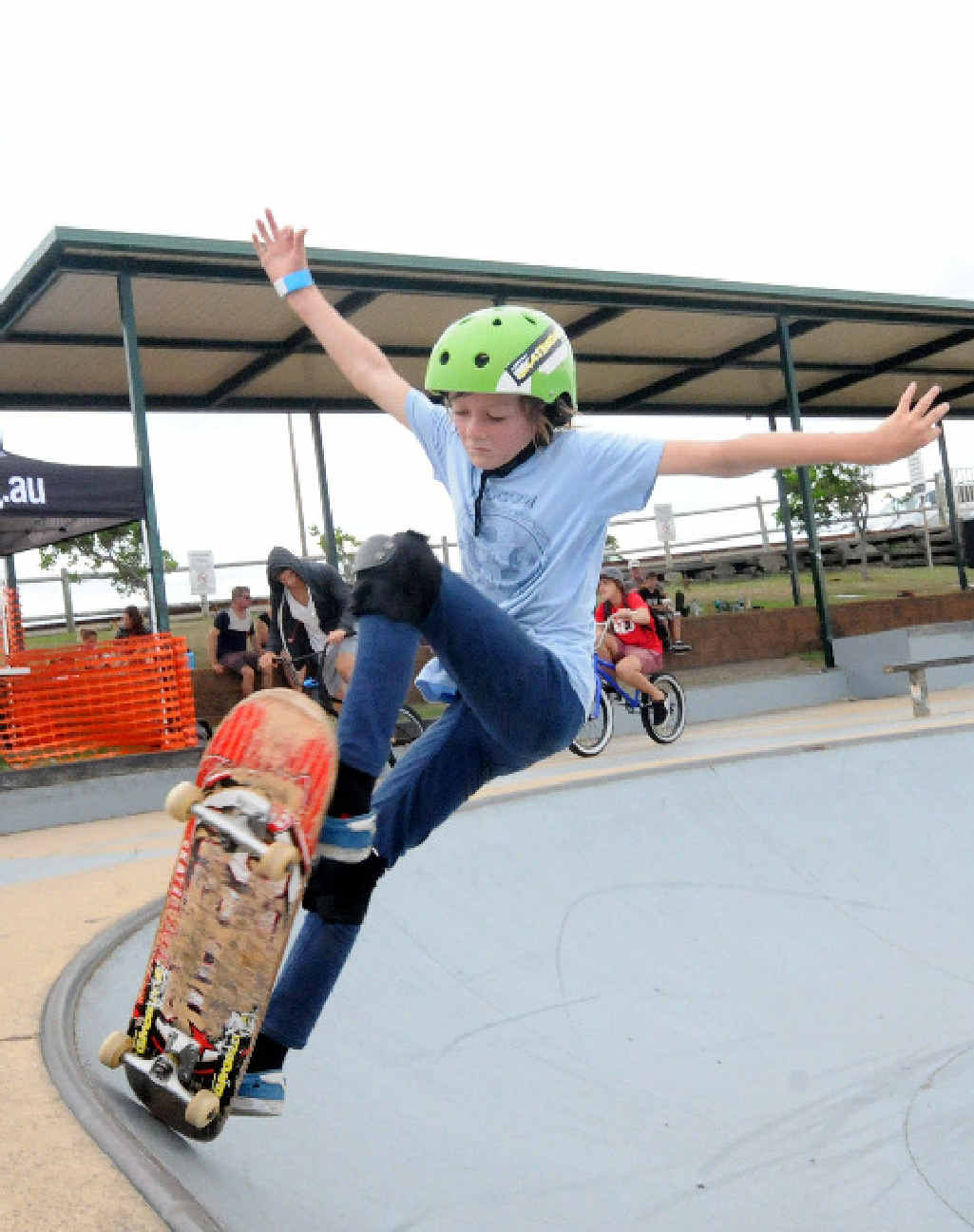 ON EDGE: Finn Reynolds, 9, shows his skill during the Skateboard Australia Northern Rivers hub competition at Ballina’s Missingham Skate Park yesterday. The Bangalow youngster was one of more than 40 skaters who pulled out their best “hammers” in intensive two-minute heats in the 14-years-and-under, girls and open divisions. ON EDGE: Finn Reynolds, 9, shows his skill during the Skateboard Australia Northern Rivers hub competition at Ballina’s Missingham Skate Park yesterday. The Bangalow youngster was one of more than 40 skaters who pulled out their best “hammers” in intensive two-minute heats in the 14-years-and-under, girls and open divisions.
