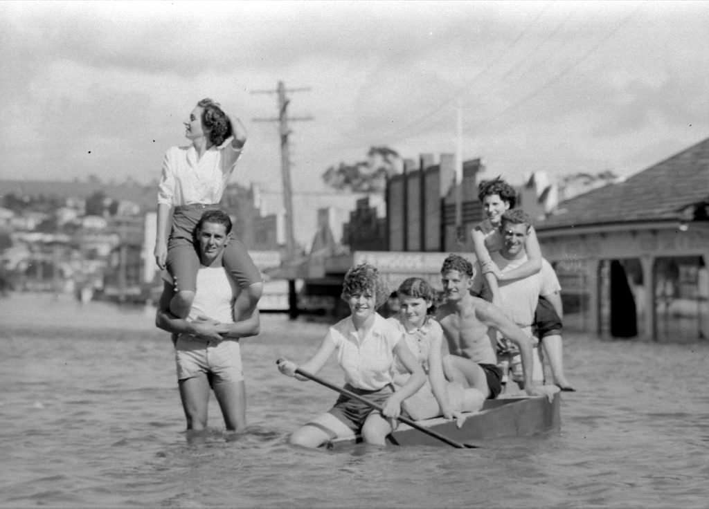 1954 Flood Lismore. 1954 Flood Lismore.